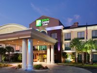 Holiday Inn Express & Suites Florence I-95 & I-20 Civic Ctr