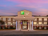 Holiday Inn Express & Suites Natchitoches