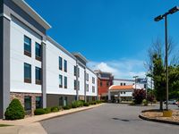 Holiday Inn Express Lewisburg/New Columbia