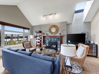 Kimpton RiverPlace Hotel