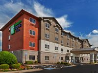 Holiday Inn Express & Suites Jenks