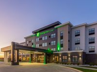 Holiday Inn & Suites Cedar Falls-Waterloo Event Ctr