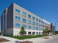 Holiday Inn Express & Suites Des Moines Downtown