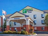 Holiday Inn Express & Suites Muncie