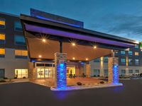 Holiday Inn Express & Suites Milan – Sandusky Area