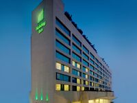 Holiday Inn Mumbai International Airport