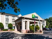 Holiday Inn Express & Suites Charlotte Arpt-Belmont