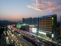 郑州农业路智选假日酒店