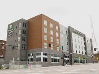 Holiday Inn Express & Suites Omaha Downtown - Old Market