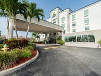 Holiday Inn Express & Suites Cocoa Beach