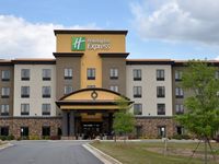 Holiday Inn Express & Suites Perry-National Fairground Area