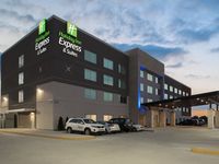 Holiday Inn Express & Suites Kingdom City