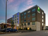 Holiday Inn Express Orlando - South Park