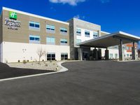 Holiday Inn Express & Suites Coldwater