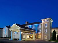 Holiday Inn Express & Suites New Buffalo, MI