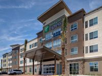 Holiday Inn Express & Suites Chino Hills