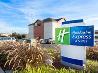 Holiday Inn Express & Suites Watsonville