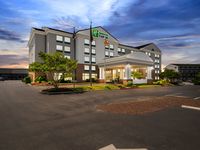 Holiday Inn Express & Suites Ocean City - Northside