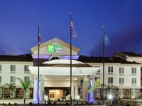 Holiday Inn Express & Suites Dinuba West