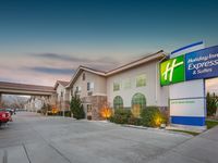 Holiday Inn Express & Suites Bishop