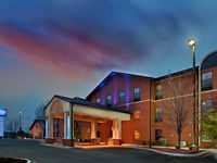 Holiday Inn Express & Suites Batesville