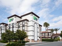 Holiday Inn Express & Suites Ontario Airport