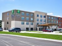 Holiday Inn Express & Suites Bensenville - O Hare