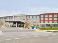 Holiday Inn Express & Suites Madison