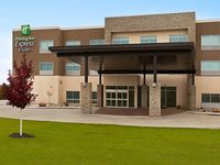 Holiday Inn Express & Suites Beaver Dam