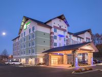 Holiday Inn Express & Suites Seattle South - Tukwila