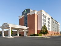 Holiday Inn Express & Suites Norfolk Airport