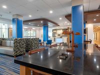 Holiday Inn Express & Suites Staunton
