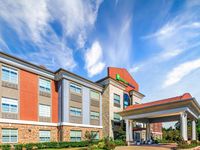 Holiday Inn Express & Suites Henderson-Traffic Star