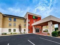 Holiday Inn Express & Suites Crossville