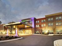 Holiday Inn Express & Suites Charleston NE Mt Pleasant US17