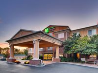 Holiday Inn Express & Suites Lancaster-Lititz