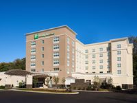 Holiday Inn & Suites Philadelphia W - Drexel Hill
