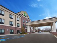 Holiday Inn Express & Suites Washington - Meadow Lands