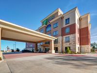 Holiday Inn Express & Suites Oklahoma City North