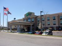 Holiday Inn Express & Suites Youngstown West - Austintown