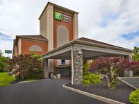 Holiday Inn Express & Suites Cincinnati Northeast-Milford