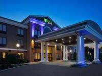 Holiday Inn Express & Suites Kent - University Area
