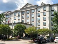 Holiday Inn & Suites Raleigh-Cary (I-40 @Walnut St)