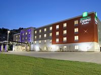 Holiday Inn Express & Suites Columbus North