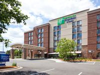 Holiday Inn Express & Suites Bloomington - MPLS Arpt Area W