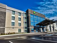 Holiday Inn Express & Suites Vaudreuil - Dorion