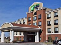 Holiday Inn Express & Suites Pratt