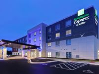 Holiday Inn Express & Suites Ottawa