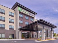Holiday Inn Express & Suites Olathe West