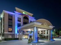 Holiday Inn Express & Suites Bartow